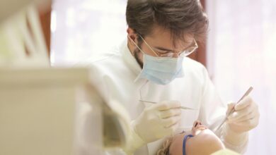 Procedimento de harmonização facial em consultório