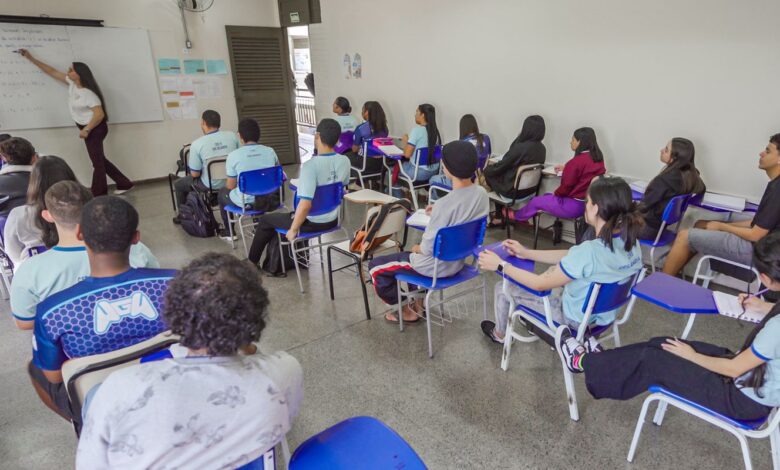 Pé-de-Meia começa a pagar quinta parcela de frequência nesta segunda
