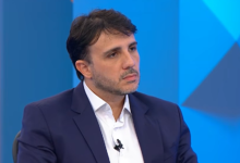 Renan Santos durante sabatina na televisão