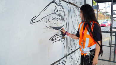 Artistas mulheres pintam viaduto em Manaus como parte do projeto ‘Manaus em Cores: Arte que Protege’