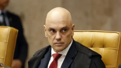 Moraes critica influenciadores e defende jornalismo profissional