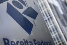 Receita paga nesta segunda último lote de restituição do IR 2026