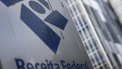 Receita paga nesta segunda último lote de restituição do IR 2026