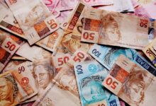 Calendário indicando o quinto dia útil de setembro de 2026