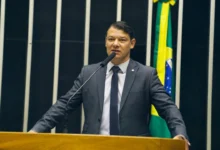 Duarte cobra cronograma do governo federal para pagamento do Seguro-Defeso aos pescadores
