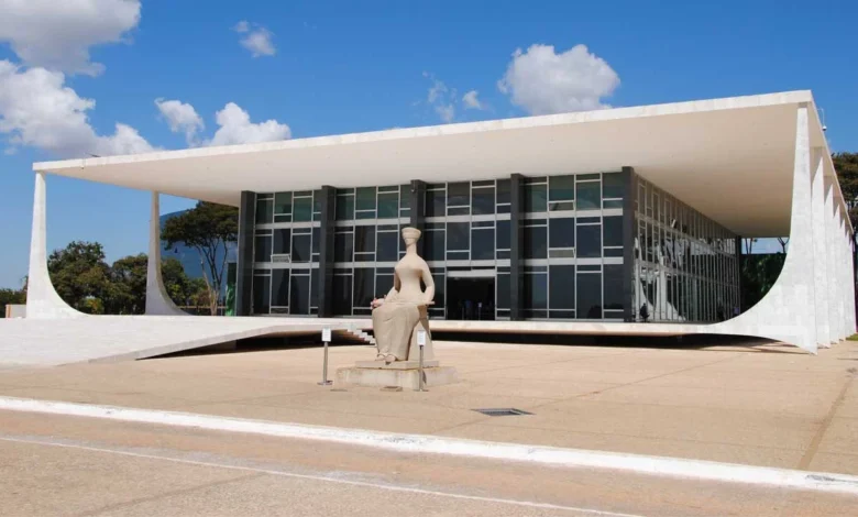 Grupo em defesa da democracia manifesta, em carta ao STF, apoio a medidas adotadas por Fachin