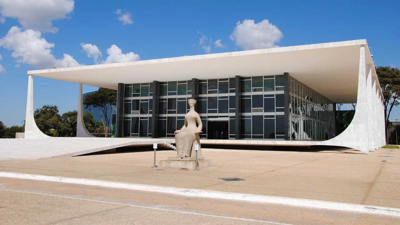 Grupo em defesa da democracia manifesta, em carta ao STF, apoio a medidas adotadas por Fachin