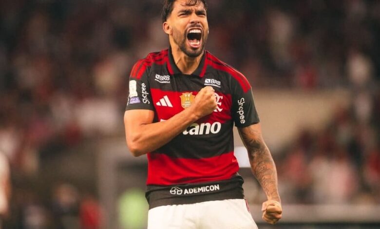 Flamengo vence o Corinthians e retoma liderança do Brasileirão