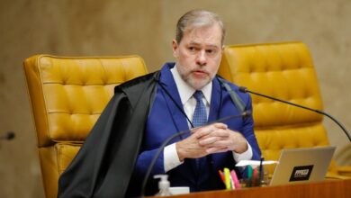 Toffoli se declara suspeito e não vota no caso Moraes-Vorcaro