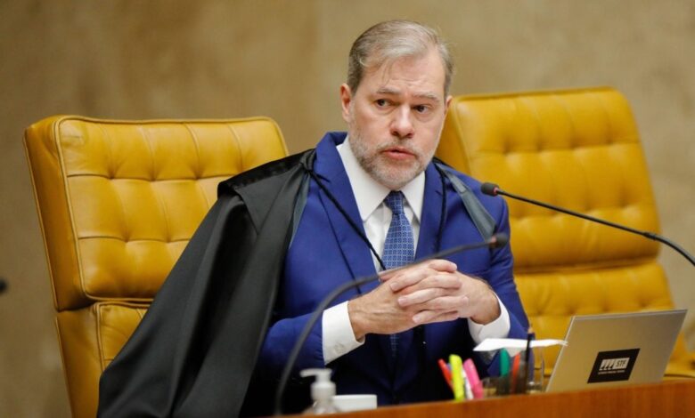 Toffoli se declara suspeito e não vota no caso Moraes-Vorcaro