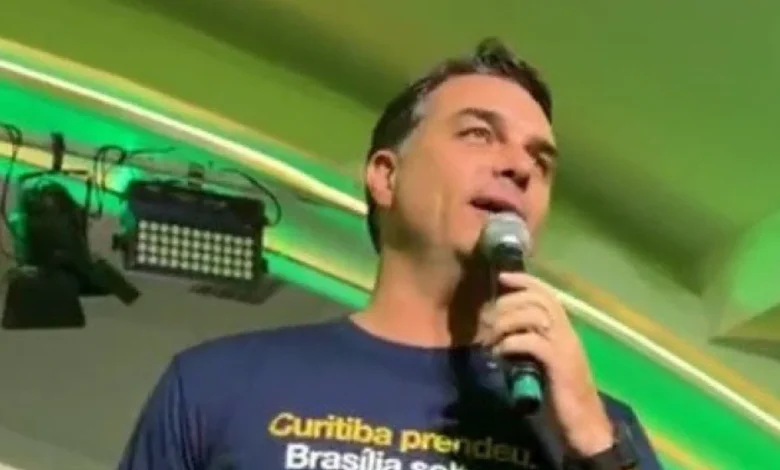 Flávio critica ministros do STF durante agenda no Ceará: