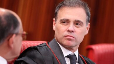 Mendonça deixa sociedade em instituto que sediou encontro com Vorcaro