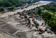 Equipes de resgate atuam em área afetada por avalanches no Nepal