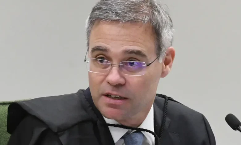 Mendonça usou pedido do partido Novo para afastar diretor-geral da PF