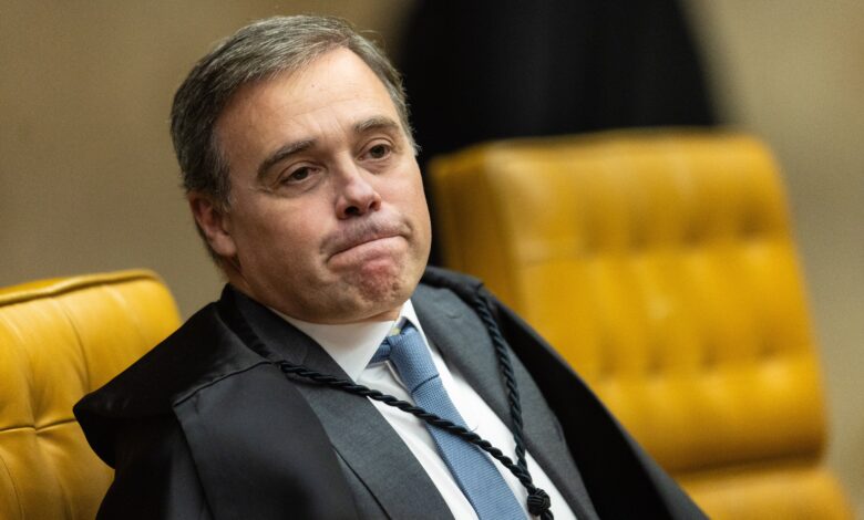Ministro André Mendonça em sessão do Supremo Tribunal Federal