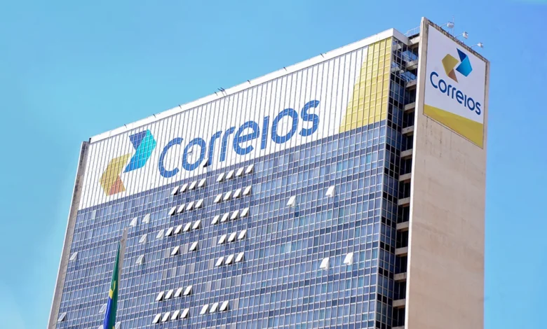 Trabalhadores dos Correios em período de paralisação