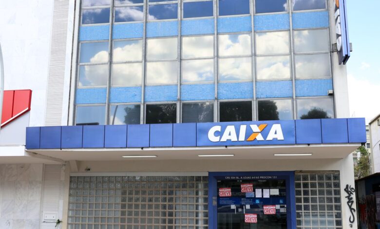 Empregados da Caixa Econômica Federal em greve