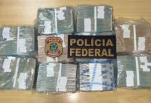 Cedulas de dinheiro apreendidas pela Policia Federal durante acao em Manaus