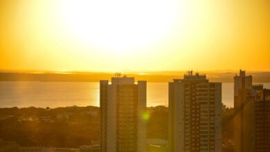 Paisagem do Tocantins sob forte calor e tempo nublado