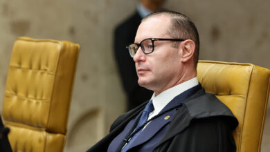 Ministro Cristiano Zanin em sessão do Supremo Tribunal Federal