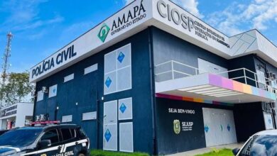 Brasão da Polícia Civil e instalações de segurança pública no estado