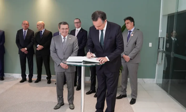 Rodrigo Pacheco toma posse como ministro do TCU