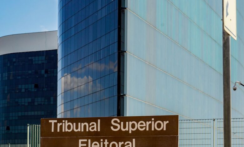 TSE forma maioria para manter retirada de posts sobre Nossa Senhora