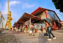 Fachada do Armazém da Gastronomia no Complexo Porto Futuro em Belém