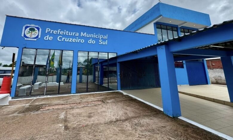 Prefeitura de Cruzeiro do Sul transfere ponto facultativo do Dia do Servidor Público para 30 de outubro