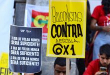 Trabalhadores em ambiente corporativo