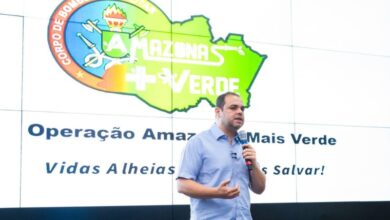 Fumaça encobre a cidade de Manaus durante período de queimadas