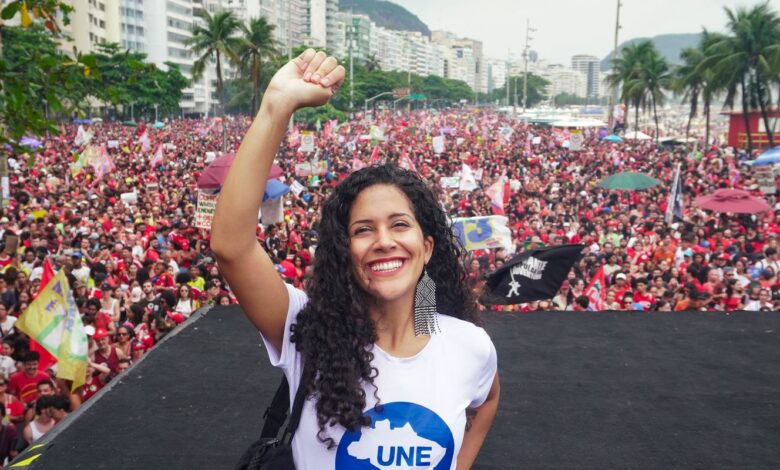 Manifestação de estudantes e jovens nas ruas