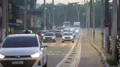 Obras e sinalização de trânsito em trecho de intervenção viária em Belém