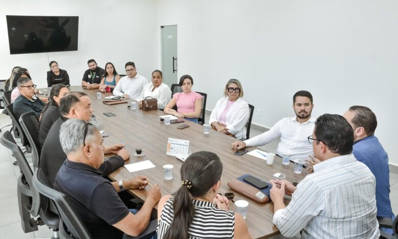 Reunião da Prefeitura de Macapá sobre o conjunto habitacional Janary Nunes