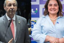 Urna eletrônica e bandeira do estado do Amazonas