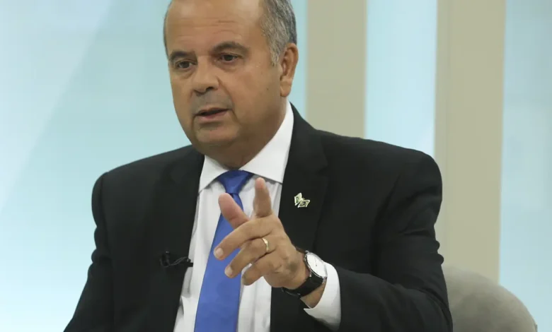 Senador Rogério Marinho em coletiva de imprensa no Senado Federal