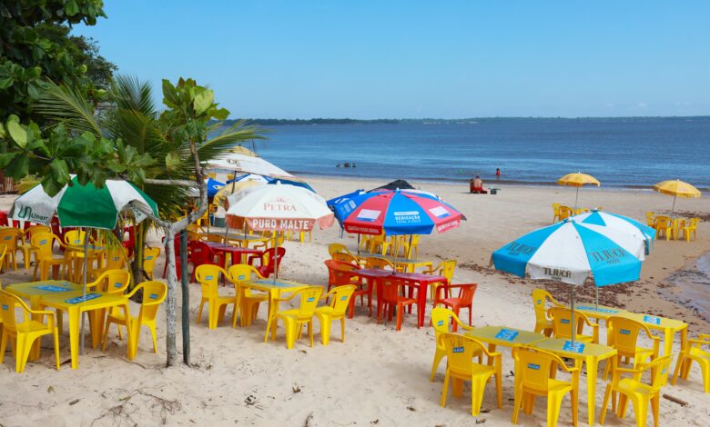 Vista de área pública em Belém durante o feriado prolongado